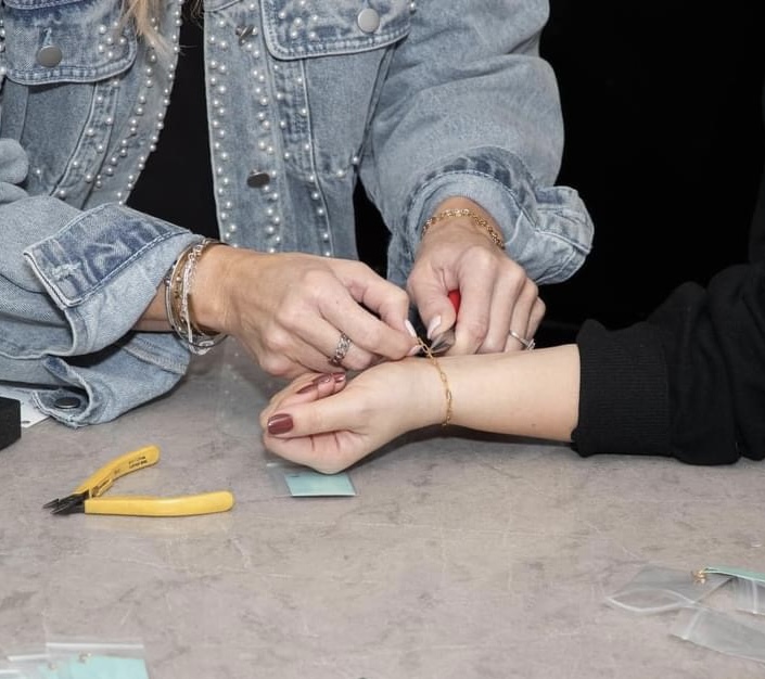 Jewelry business and permanent bracelets